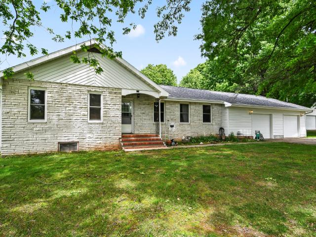 House for sale in Marionville, Missouri