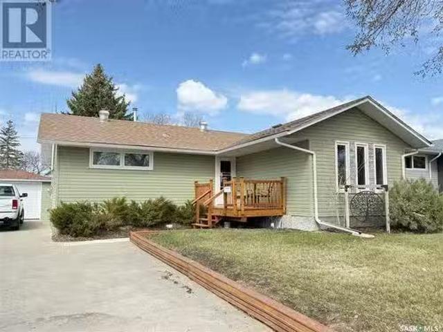 House for sale in Weyburn