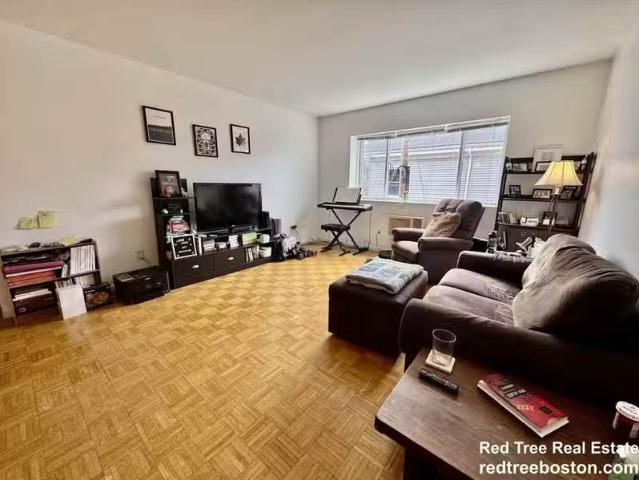 Condo for rent in Brighton
