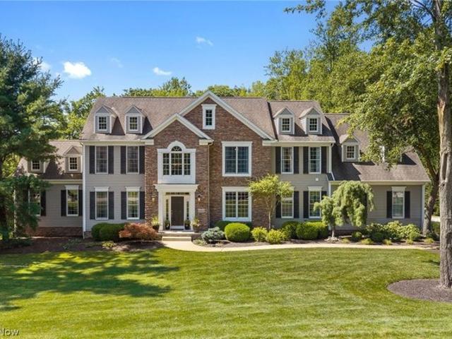House for sale in Summit, Ohio