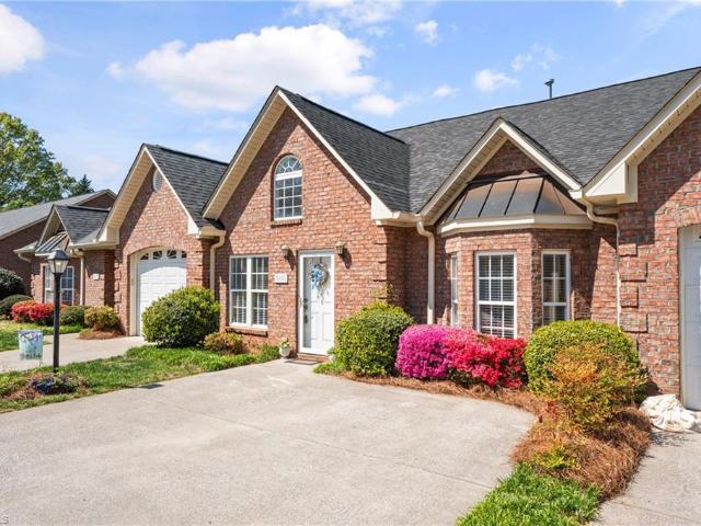 Townhouse for sale in Clemmons, North Carolina