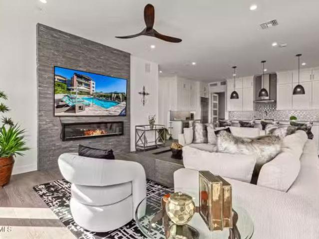 House for sale in Paradise Valley