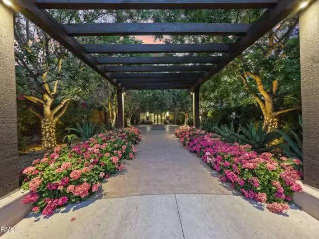 House for sale in Paradise Valley House for sale in Paradise Valley