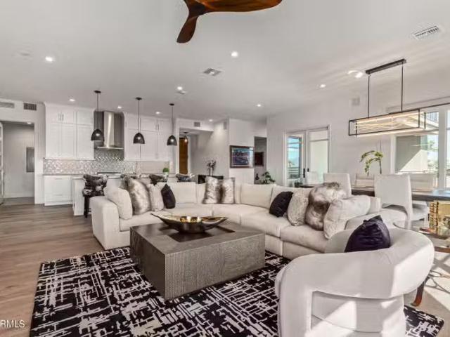 Condo for sale in Paradise Valley