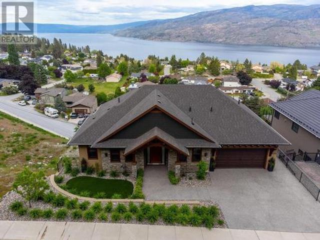 House for sale in Peachland, British Columbia