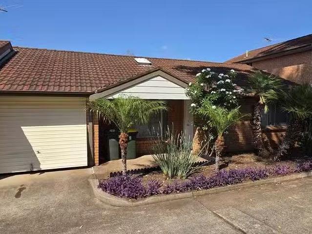 House for rent in Guildford