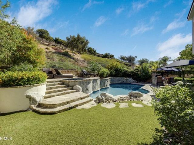 House for sale in Oak Park, California