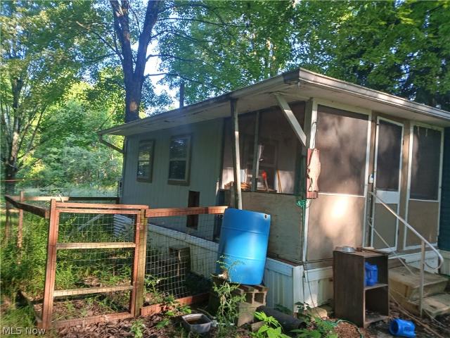 House for sale in Andover, Ohio