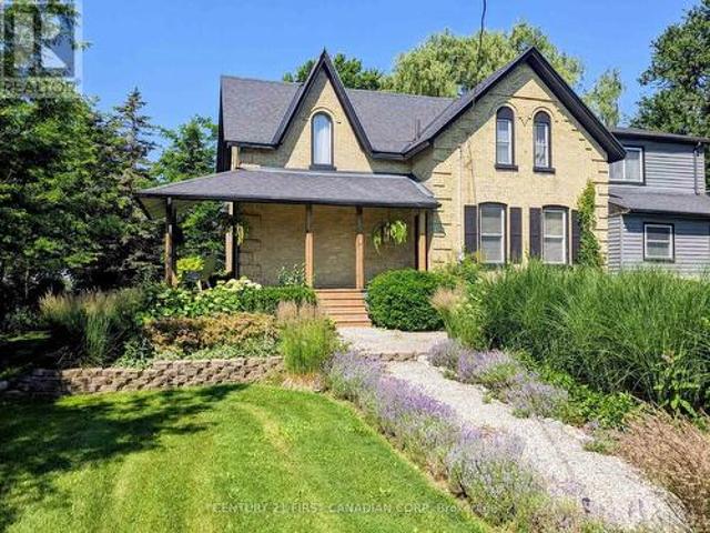 House for sale in Lucan-biddulph, Ontario