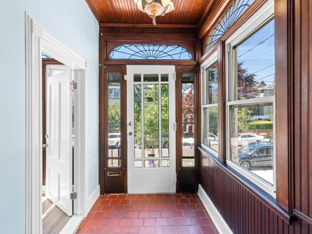 House for sale in Hudson, New Jersey
