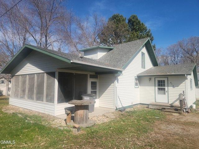 House for sale in Streeter, North Dakota