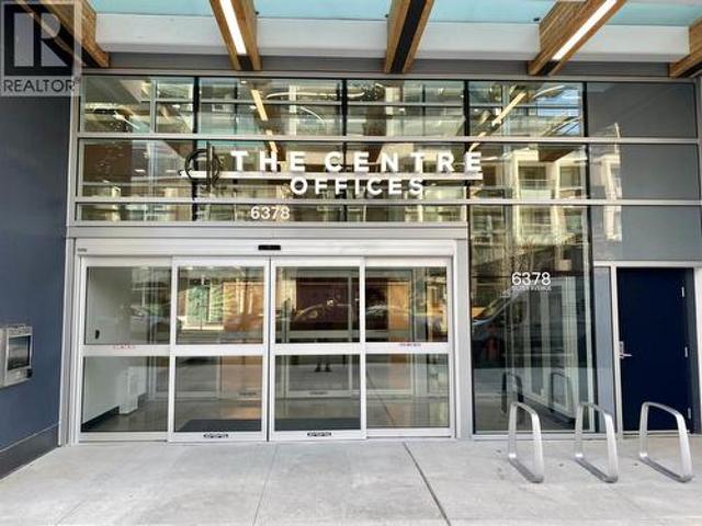 Commercial for rent in Metrotown, Burnaby