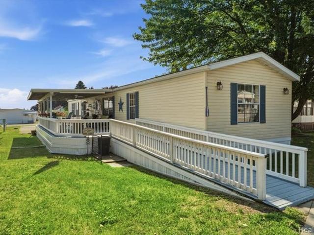 House for sale in Huron Shores Mobile Home Community, Sanilac Township