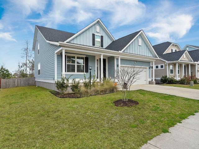 House for sale in Moncks Corner, South Carolina