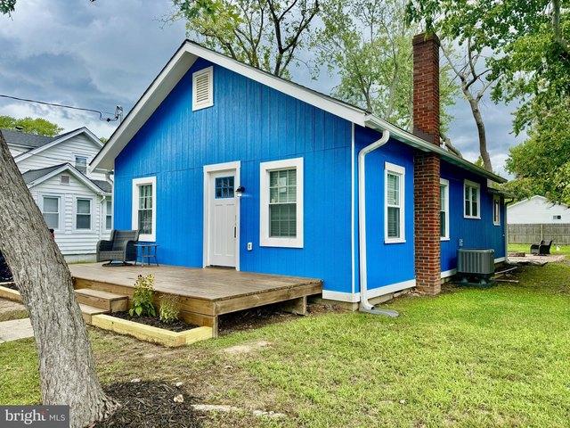 House for sale in Deale, Maryland