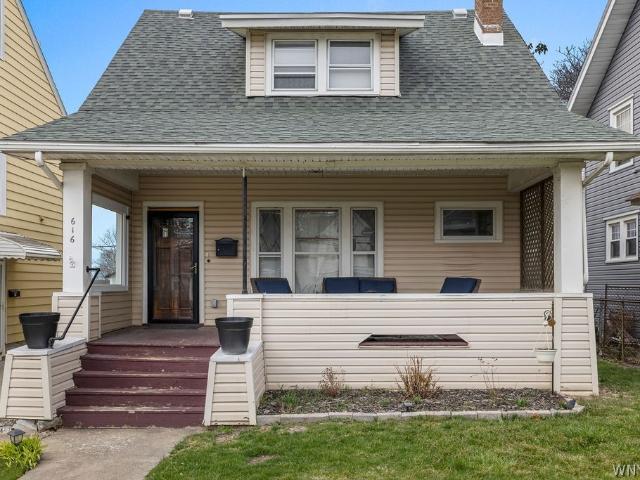 House for sale in Niagara, New York