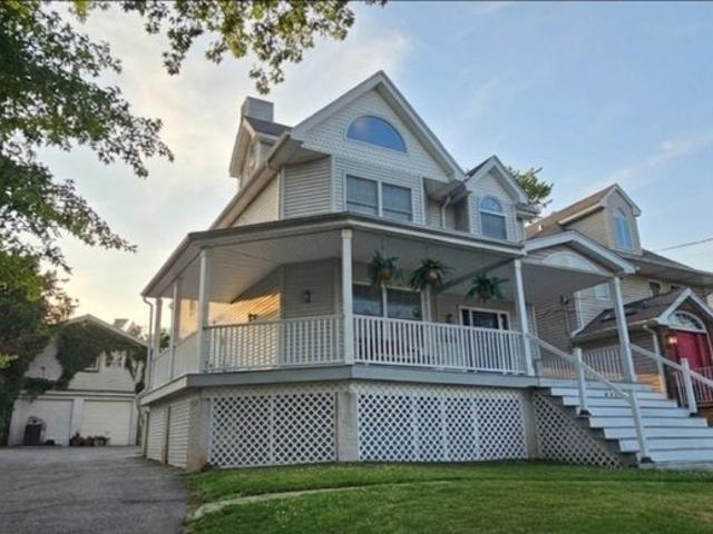 House for sale in Carlstadt, New Jersey