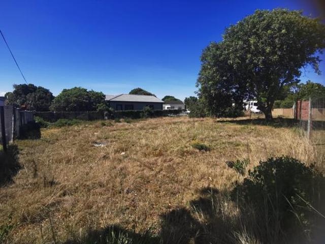 Land for sale in Cape St Francis, Eastern Cape