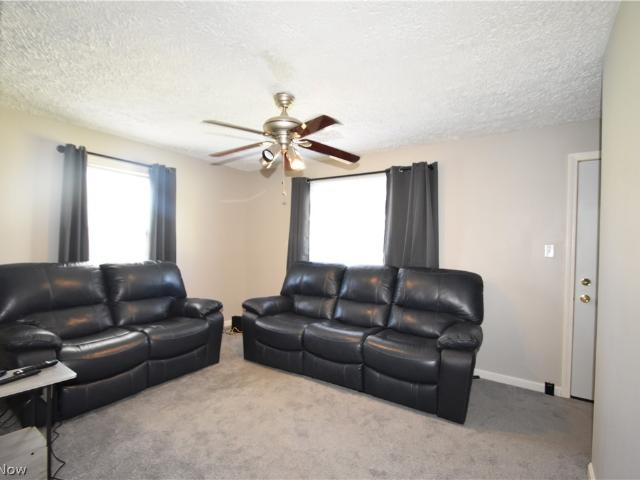 House for sale in Downtown, Struthers