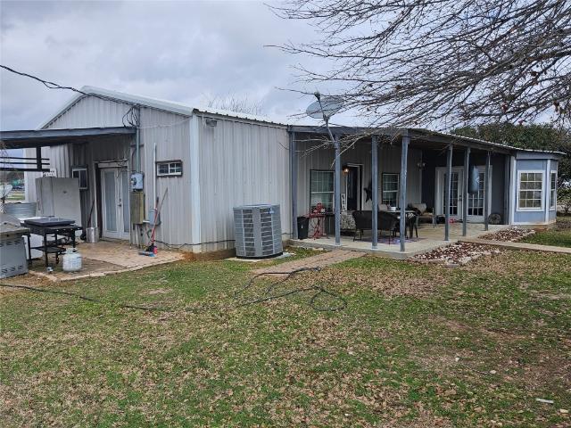 House for sale in Lexington, Texas