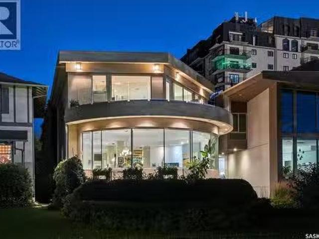 House for sale in Saskatoon, Saskatchewan