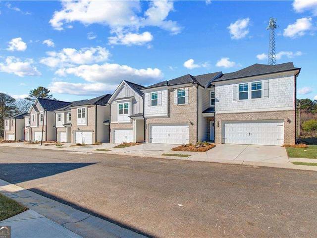 Townhouse for sale in Stockbridge, Georgia