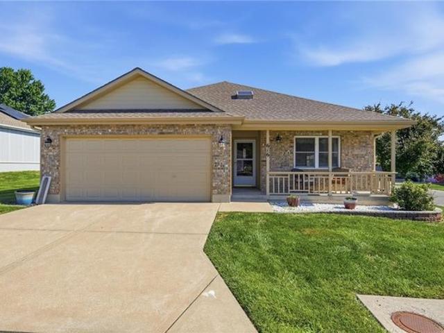 House for sale in Morningview, Raymore