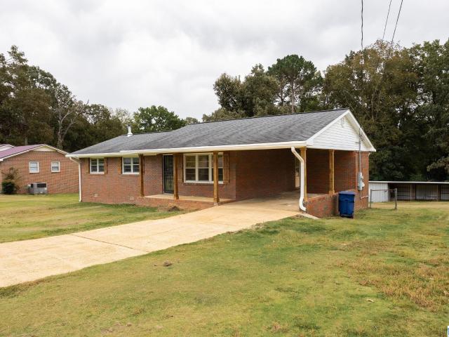 House for sale in Anniston, Calhoun County