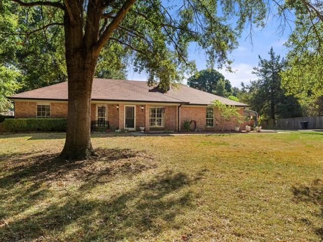 House for sale in Mount Pleasant, Titus County