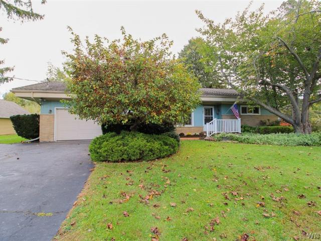 House for sale in Town of Newfane, Niagara County