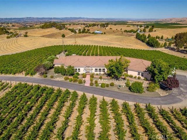 House for sale in San Miguel, California