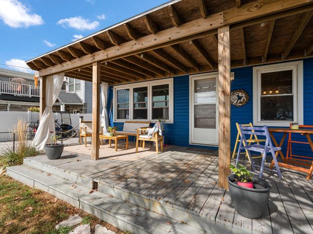 House for sale in Bass Lake, Knox