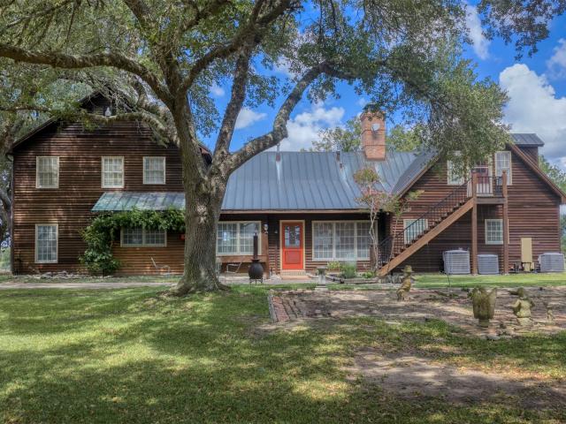 Farm for sale in Brenham, Washington County