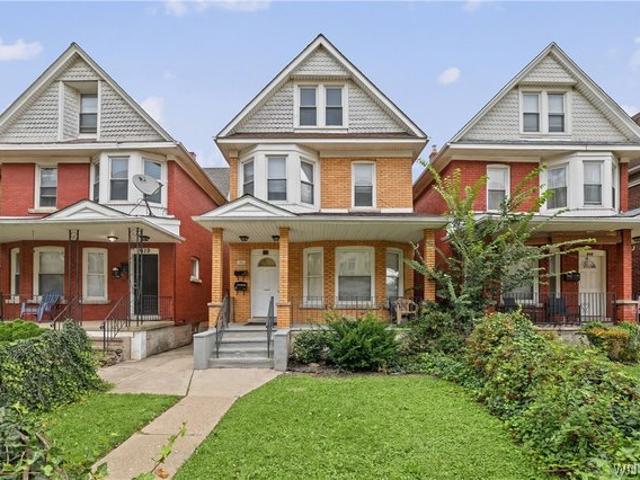 House for sale in City of Niagara Falls, Niagara County