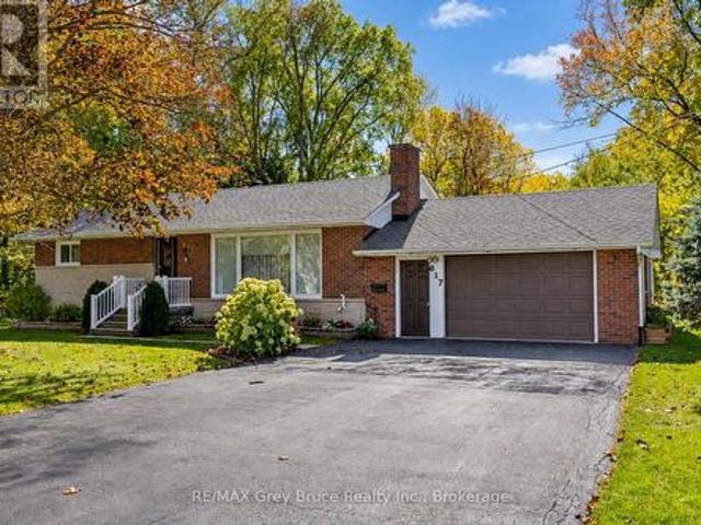 House for sale in Owen Sound, Southwestern Ontario