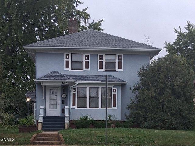 House for sale in Jamestown, Stutsman County