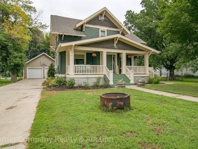 House for sale in Hull, Iowa