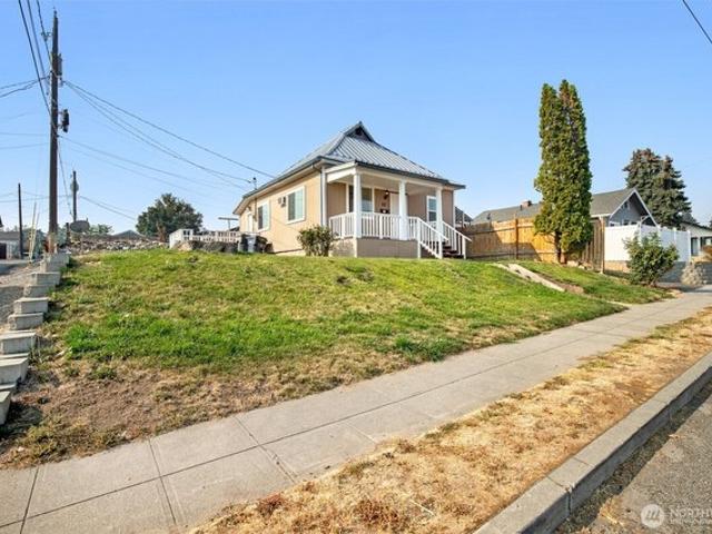 House for sale in Wenatchee, Washington