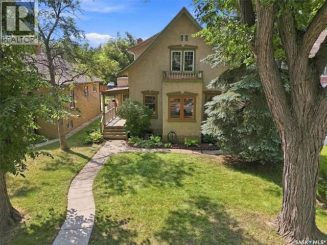 House for sale in Saskatoon, Saskatchewan