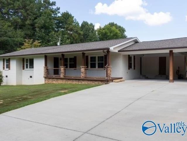 House for sale in Arab, Alabama