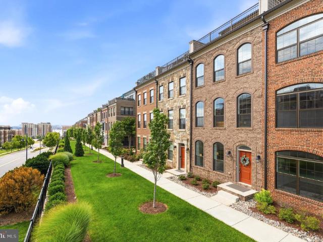 Townhouse for sale in Potomac Overlook, National Harbor