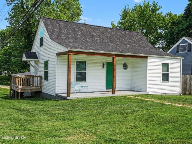 House for sale in Cecilia, Kentucky