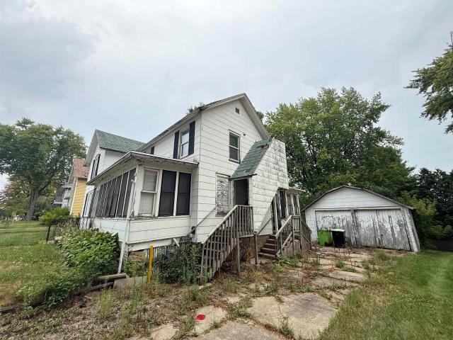 House for sale in Beaver Dam, Wisconsin
