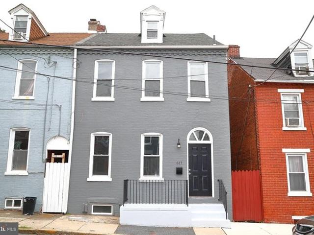 Townhouse for sale in Lancaster, Pennsylvania