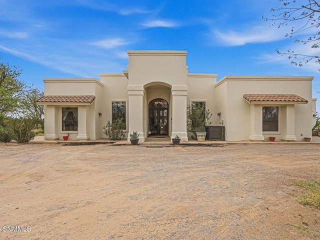 House for sale in Dona Ana, New Mexico