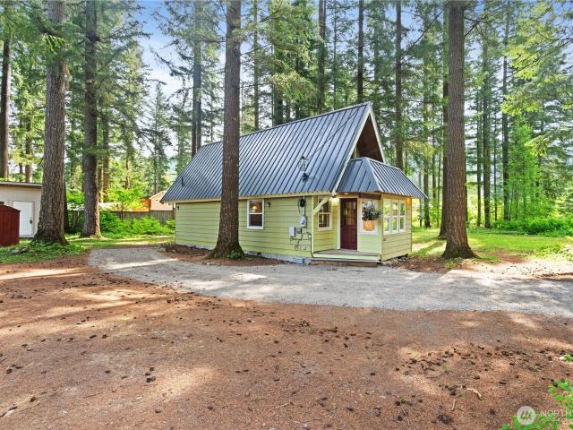 House for sale in Deming, Washington
