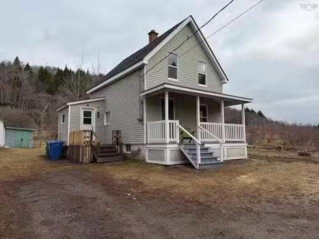 House for sale in Advocate Harbour, Nova Scotia