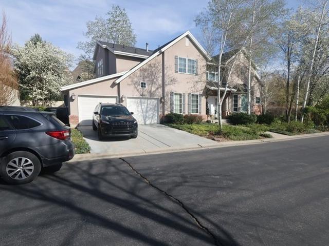 House for sale in Murray, Utah