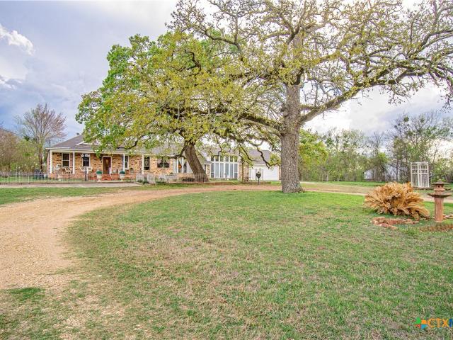 House for sale in Milam, Texas