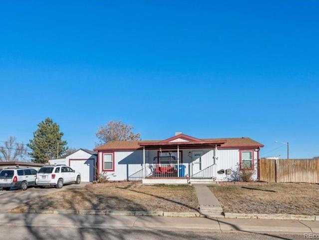 House for sale in Dupont, Colorado